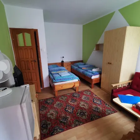 Dom Wczasowy Maja Bed & Breakfast *