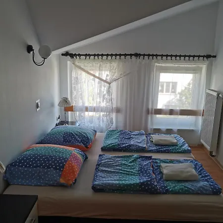 Dom Wczasowy Maja Bed & Breakfast *