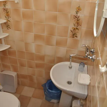Dom Wczasowy Maja Bed & Breakfast *