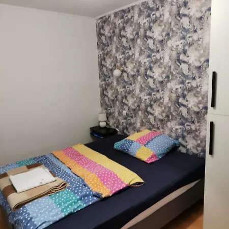 Bed & Breakfast Dom Wczasowy Maja Dzwirzyno