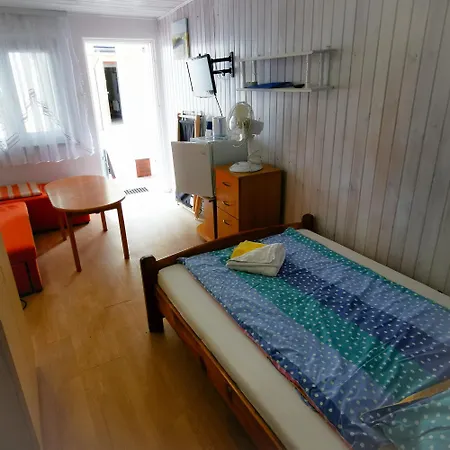 Dom Wczasowy Maja Bed & Breakfast Dzwirzyno