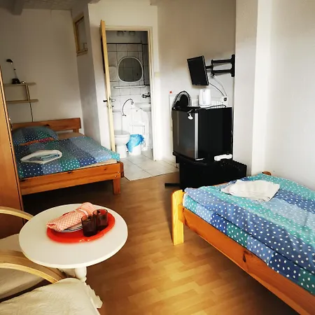 Dom Wczasowy Maja Bed & Breakfast Dzwirzyno
