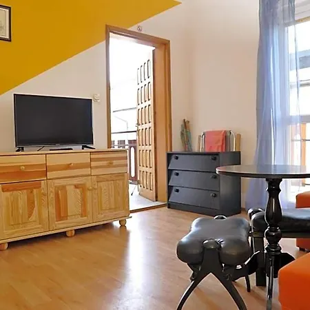 Maja Bed & Breakfast Dźwirzyno