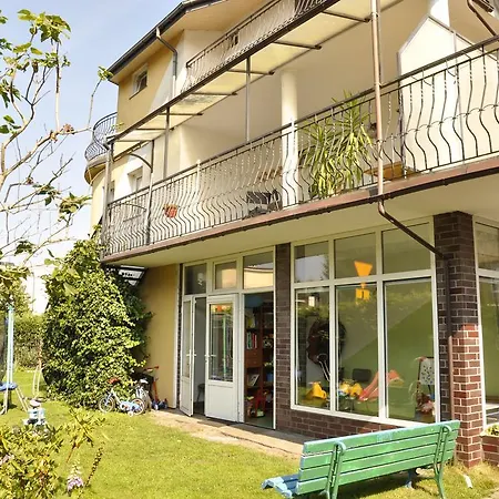 Dom Wczasowy Maja Bed & Breakfast *
